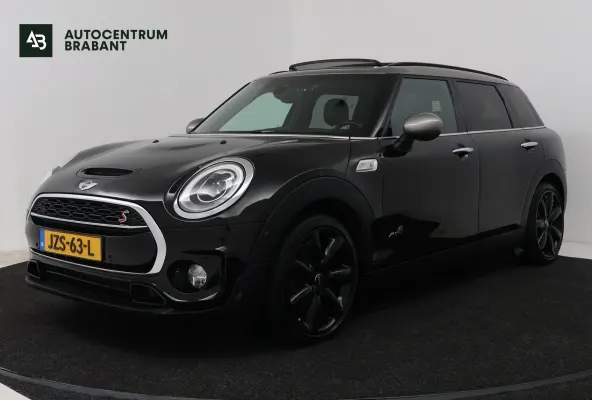 2.0 Cooper S Chili Serious Business (PANORAMADAK, HARMAN/KARDON, STOELVERWARMING, NAVIGATIE, CARPLAY, HEAD-UP DISPLAY)