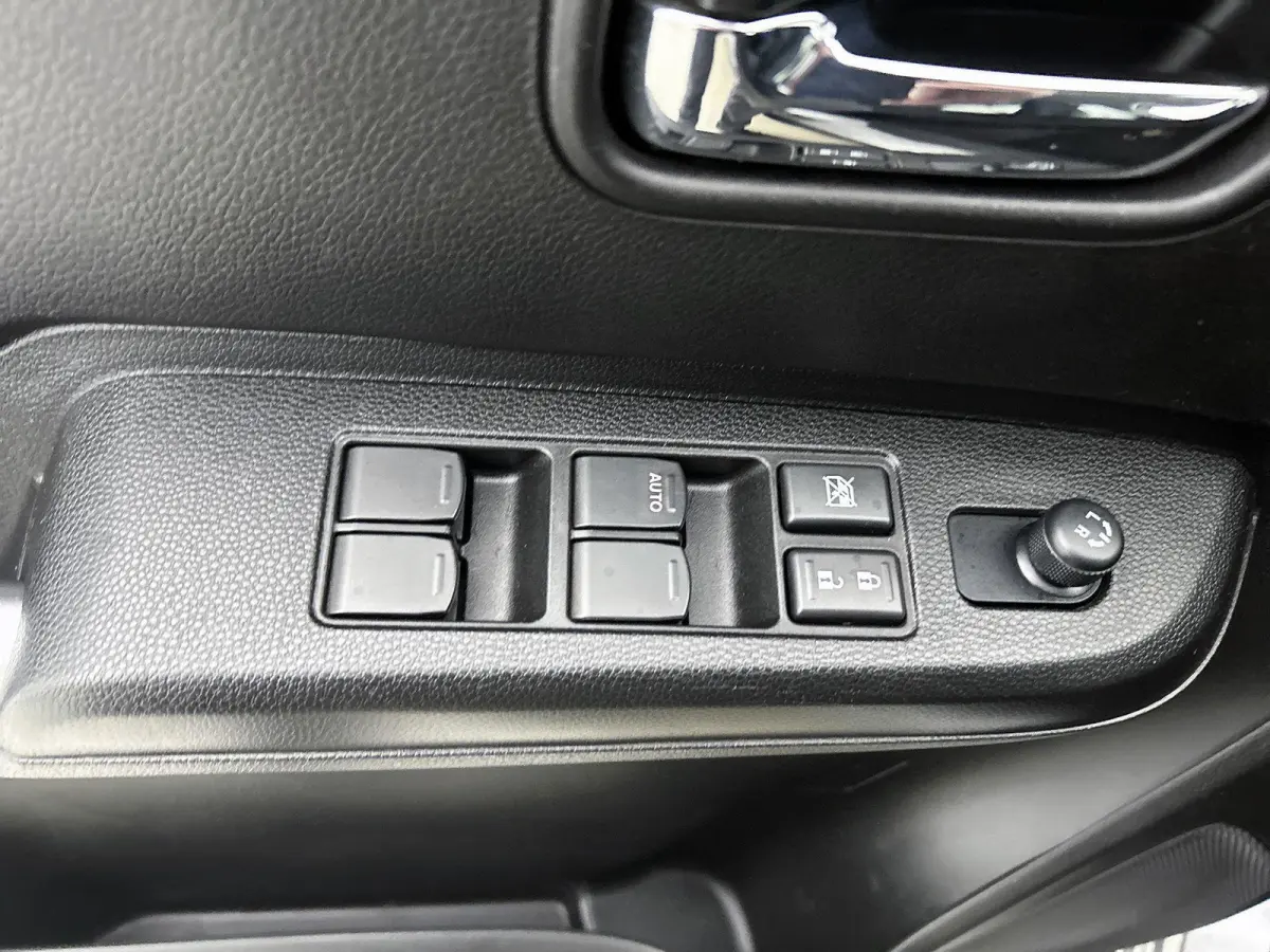 1.2 Smart Hybrid Style | Navigatie | Camera | 32.000km! |