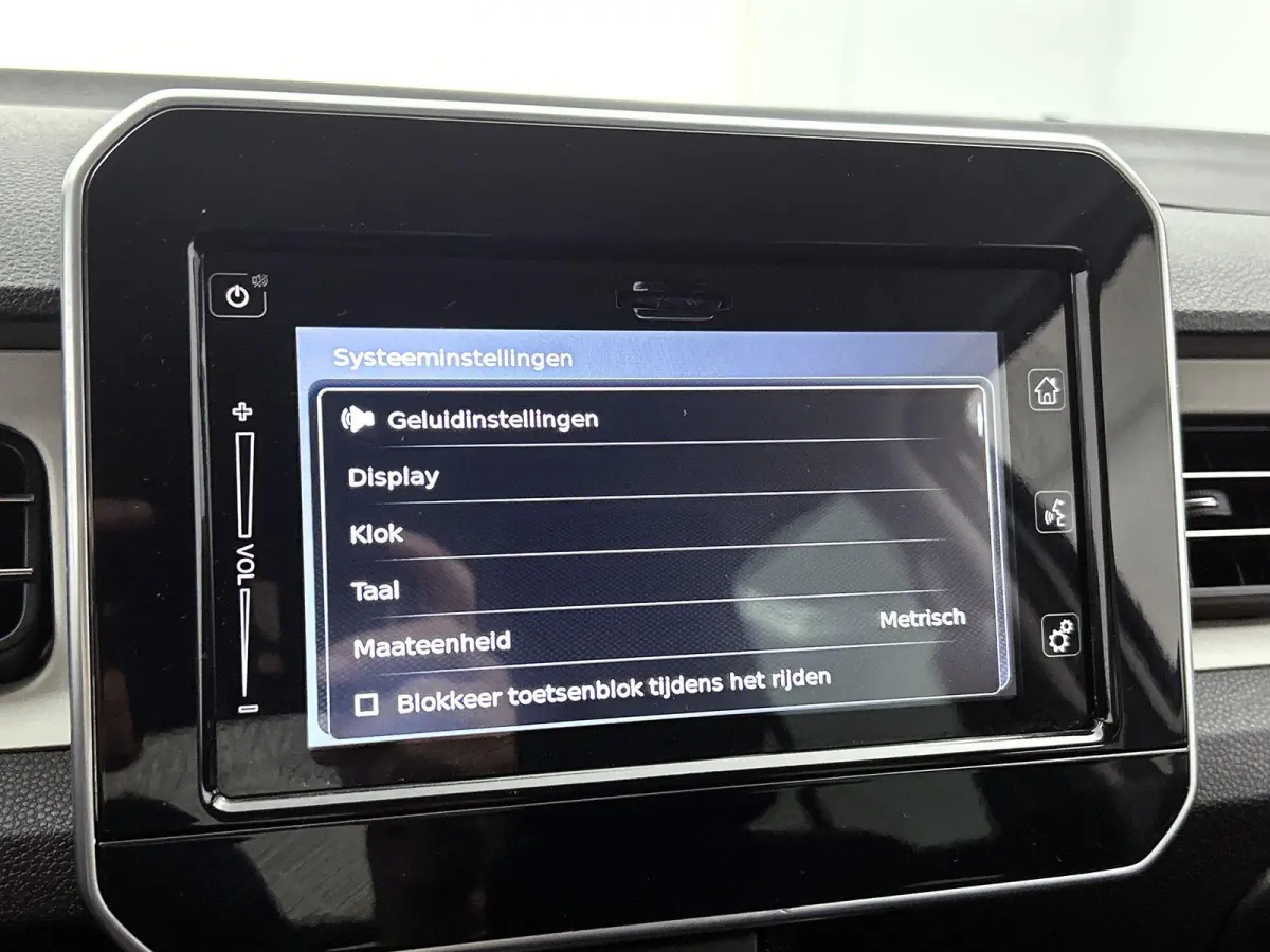 1.2 Smart Hybrid Style | Navigatie | Camera | 32.000km! |