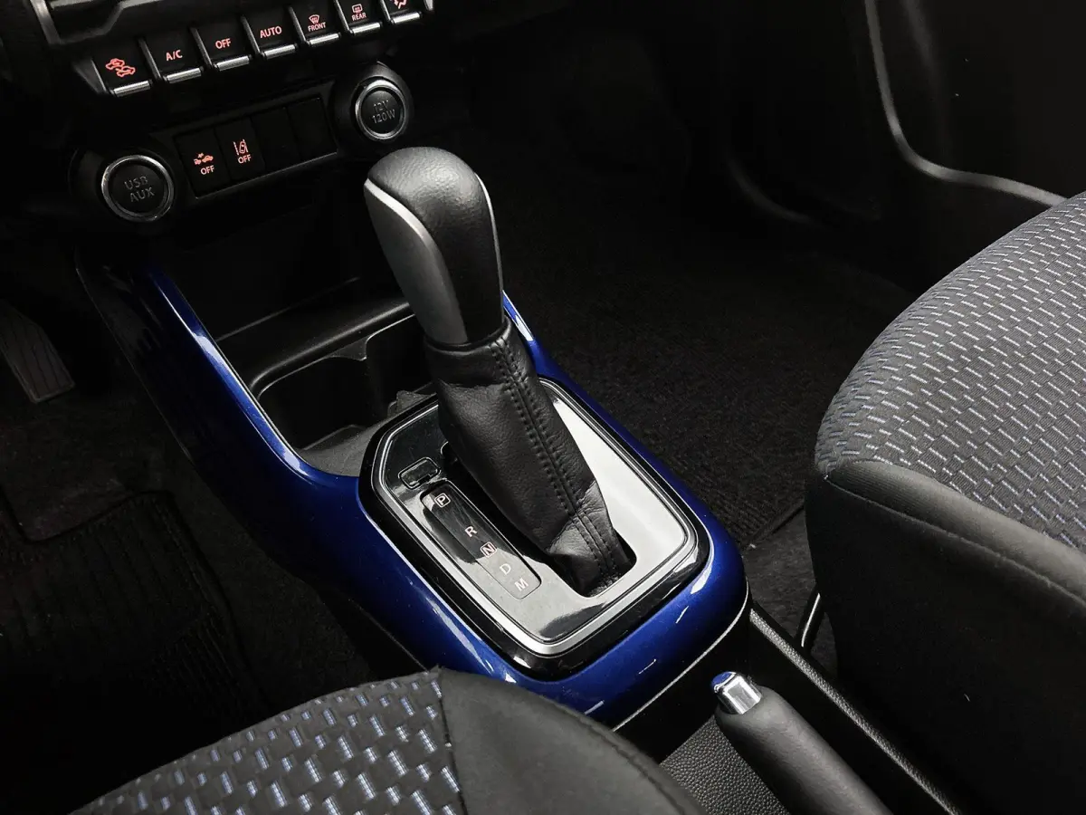 1.2 Smart Hybrid Style | Navigatie | Camera | 32.000km! |