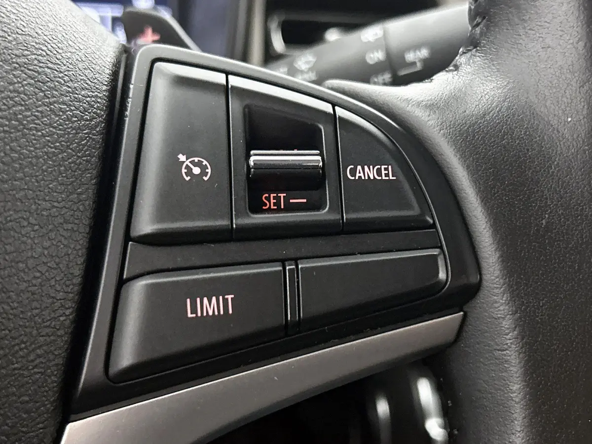 1.2 Smart Hybrid Style | Navigatie | Camera | 32.000km! |