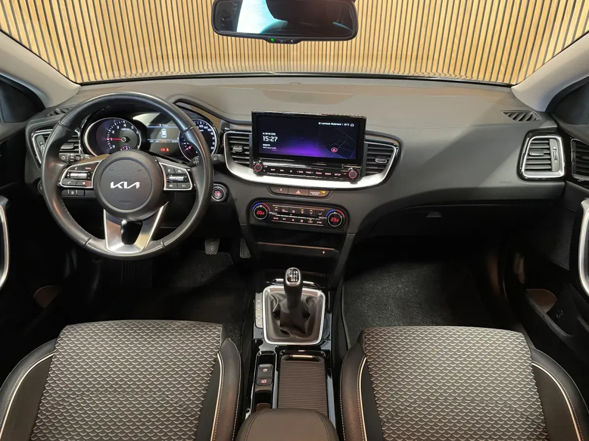 1.0 T-GDi DynamicPlusLine|120PK|1/2 LEDER|ANDROID/CARPLAY|CAMERA|CRUISE+CLIMATE|PARKEERSENSOREN|IN.BTW|1e EIG