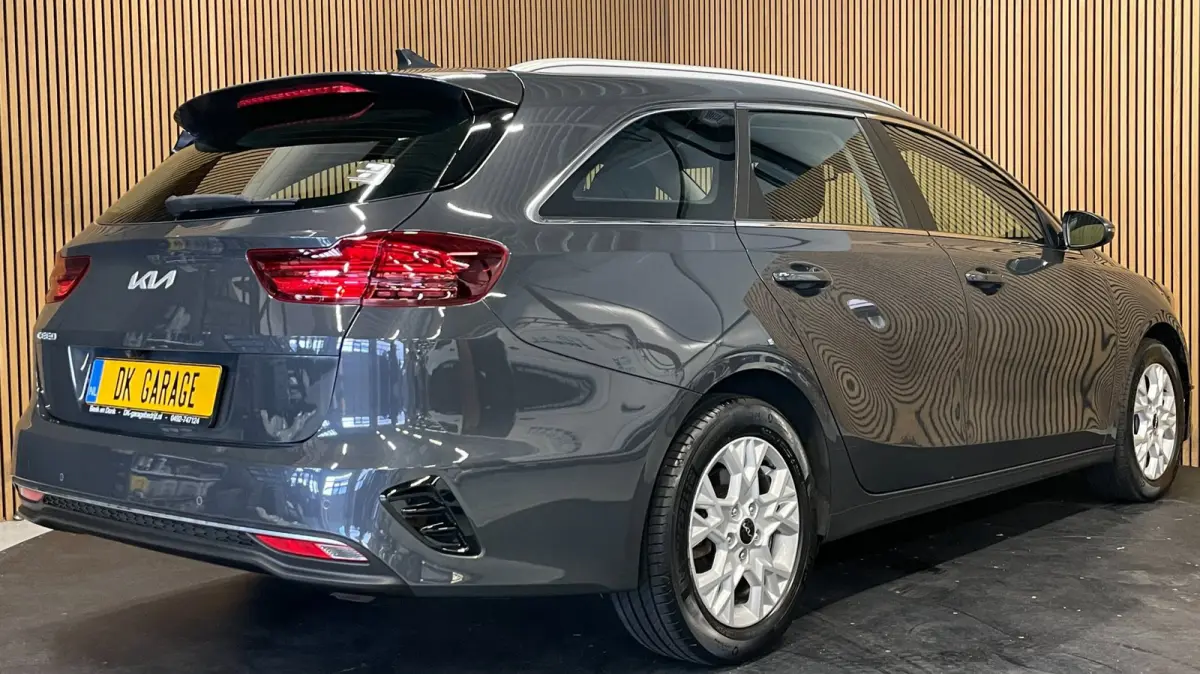1.0 T-GDi DynamicPlusLine|120PK|1/2 LEDER|ANDROID/CARPLAY|CAMERA|CRUISE+CLIMATE|PARKEERSENSOREN|IN.BTW|1e EIG
