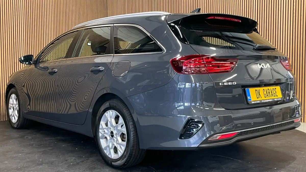 1.0 T-GDi DynamicPlusLine|120PK|1/2 LEDER|ANDROID/CARPLAY|CAMERA|CRUISE+CLIMATE|PARKEERSENSOREN|IN.BTW|1e EIG