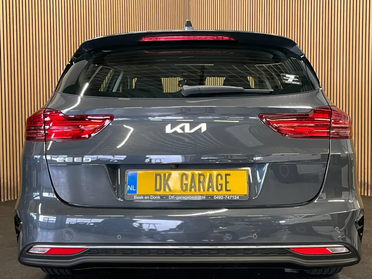 1.0 T-GDi DynamicPlusLine|120PK|1/2 LEDER|ANDROID/CARPLAY|CAMERA|CRUISE+CLIMATE|PARKEERSENSOREN|IN.BTW|1e EIG