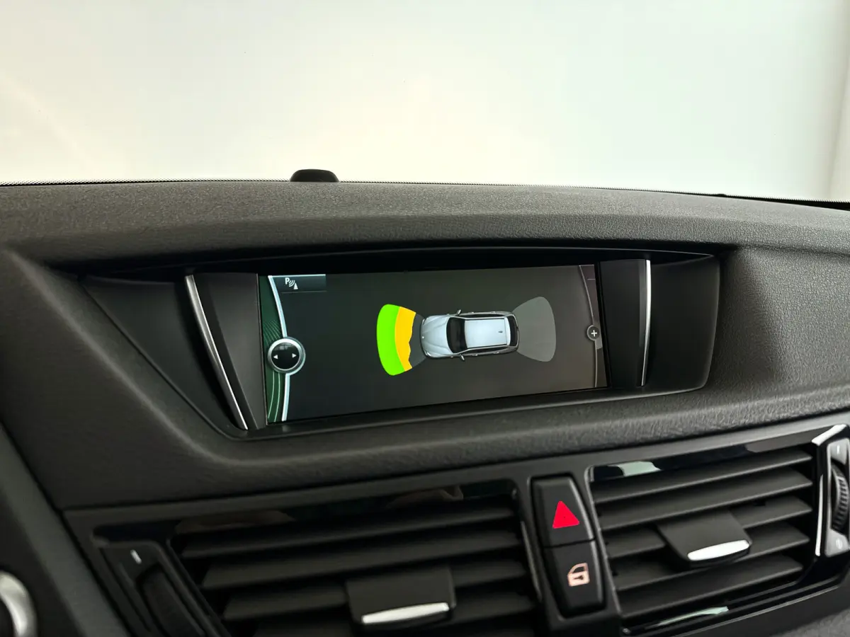 xDrive28i High Executive | Panoramadak | Park assist | Cruise control