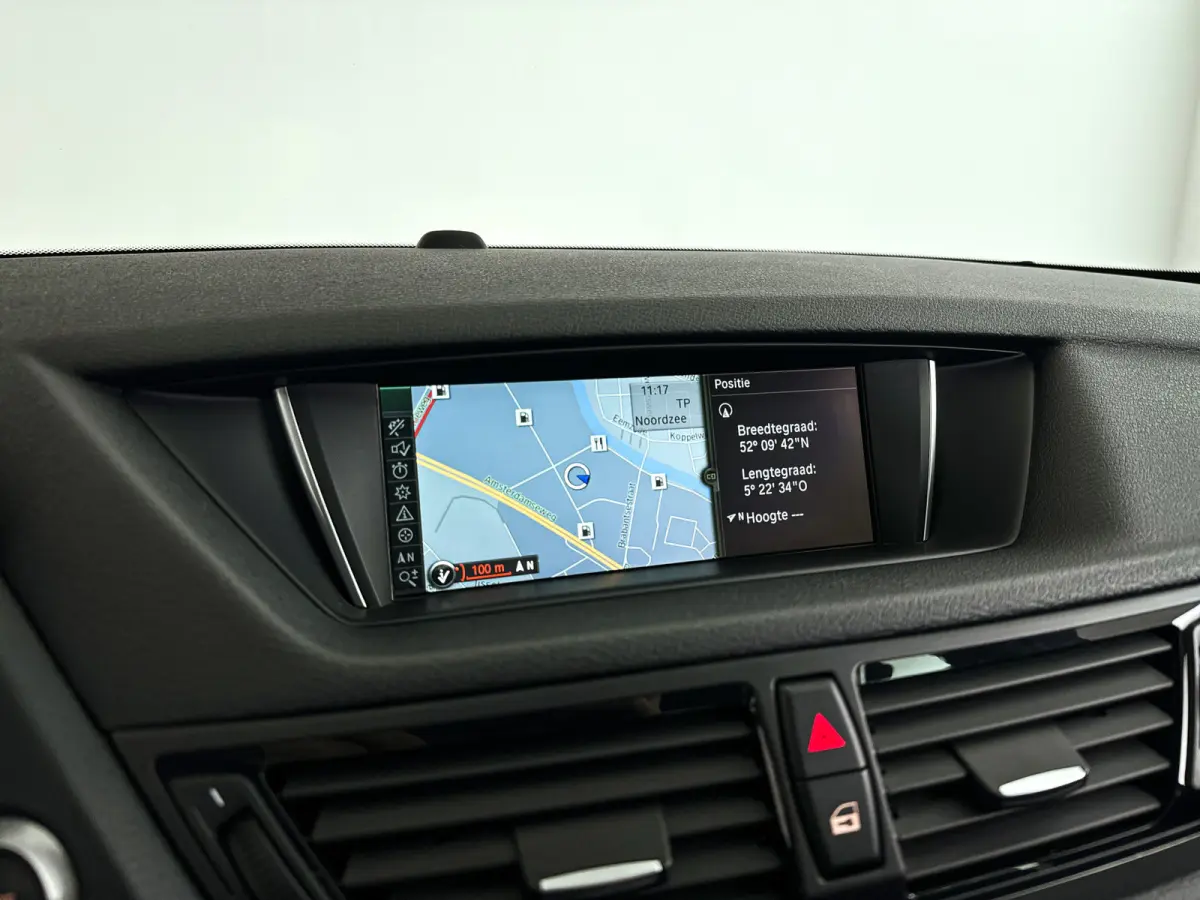 xDrive28i High Executive | Panoramadak | Park assist | Cruise control