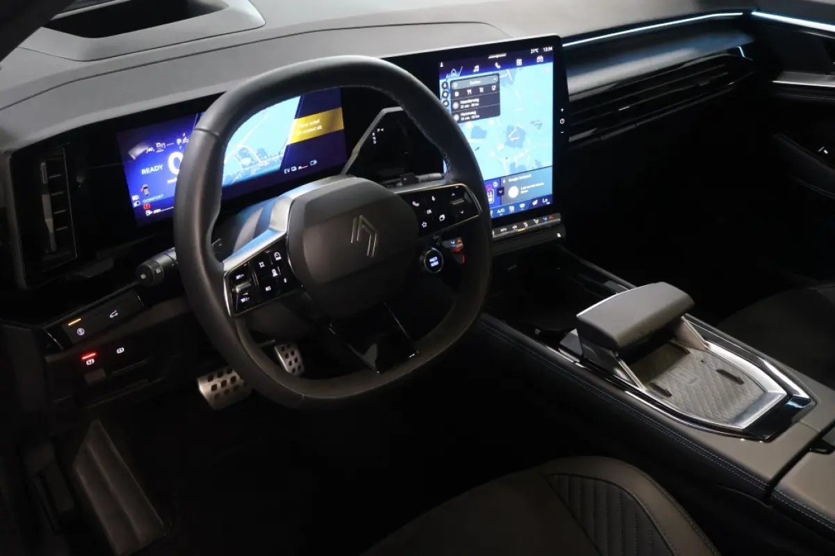 1.2 E-Tech full hybrid 200 Espirit Alpine | Panoramadak