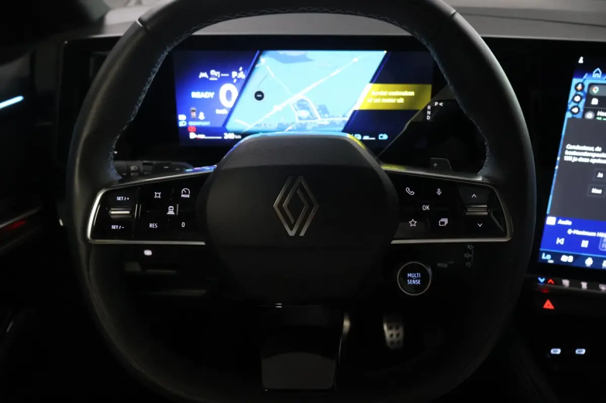 1.2 E-Tech full hybrid 200 Espirit Alpine | Panoramadak