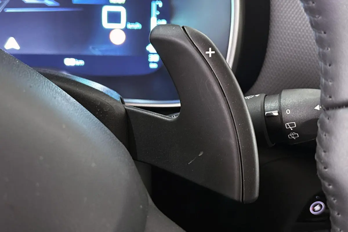 1.6 Plug-in Hybrid 225 Shine Pack Panoramadak 360 Camera Keyless
