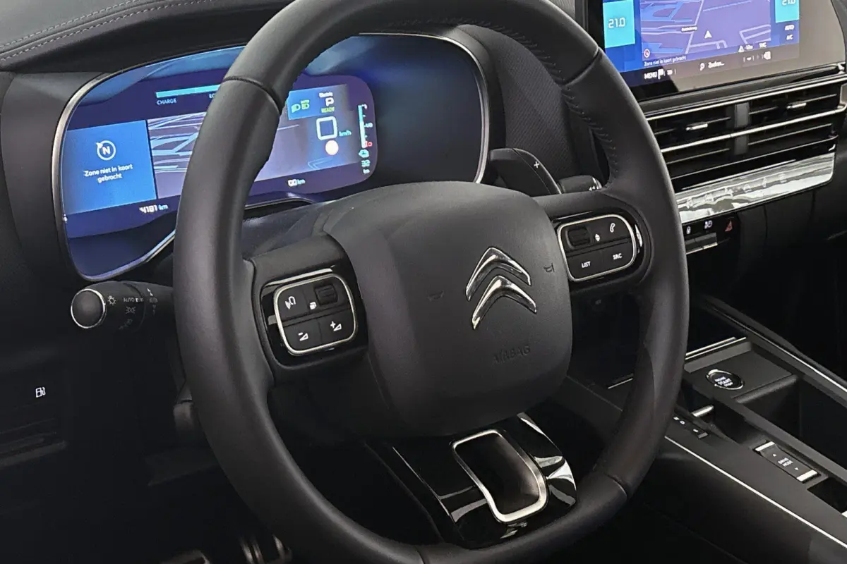 1.6 Plug-in Hybrid 225 Shine Pack Panoramadak 360 Camera Keyless