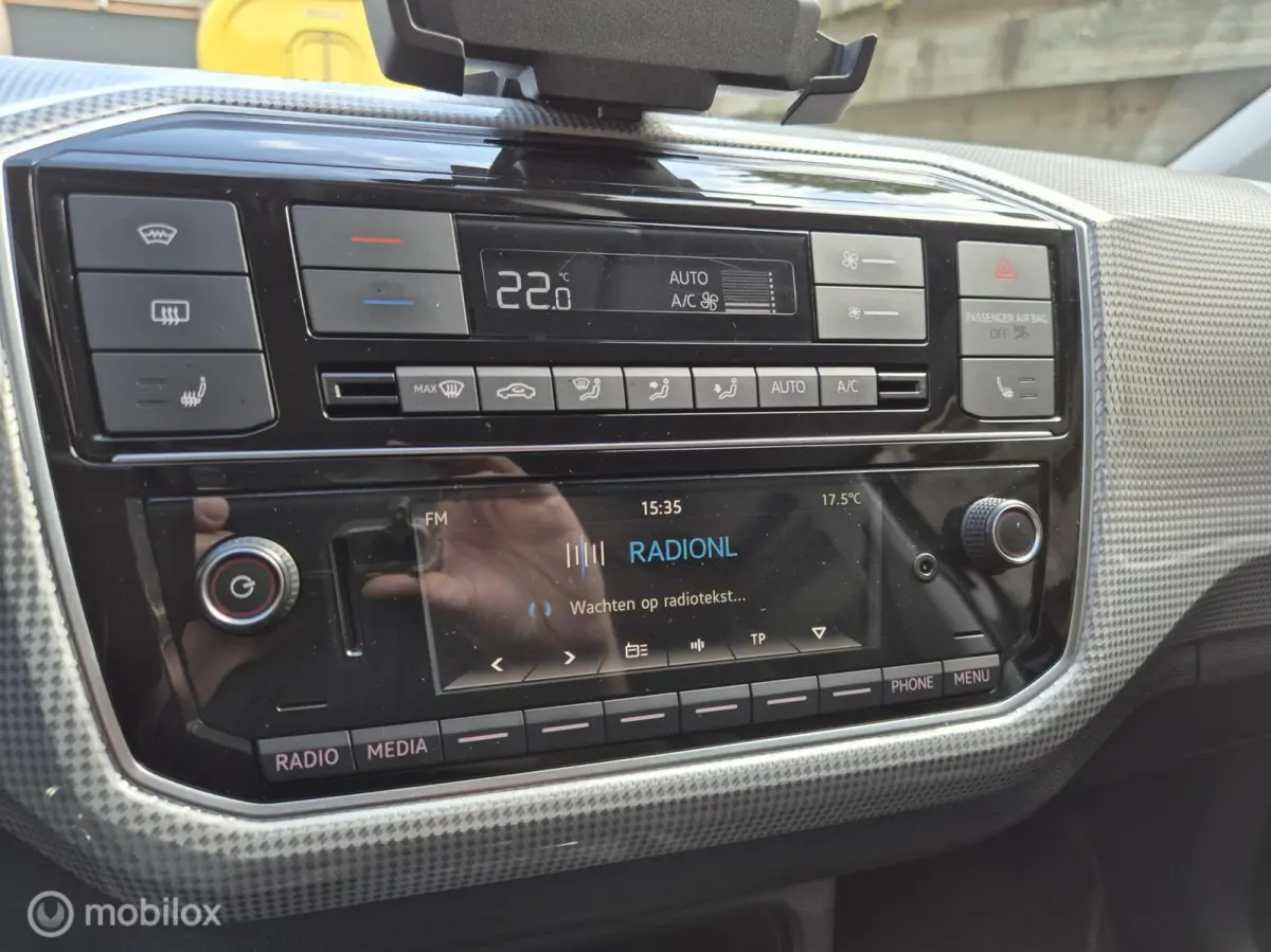 2017 Clima Bluetooth