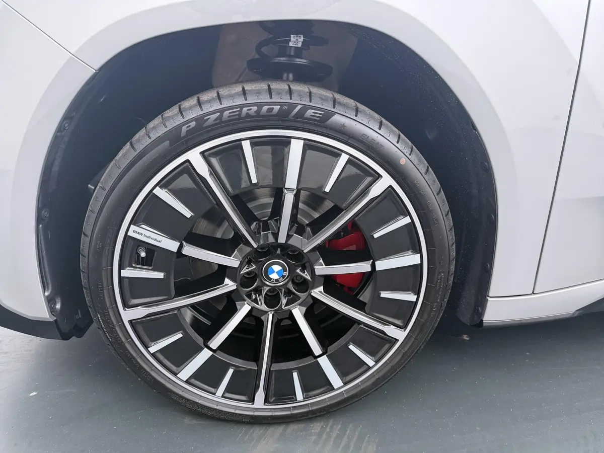40 eDrive 83 kWh | M Sport Pro | Innovation Pack | Trekhaak | Highway Assistant |