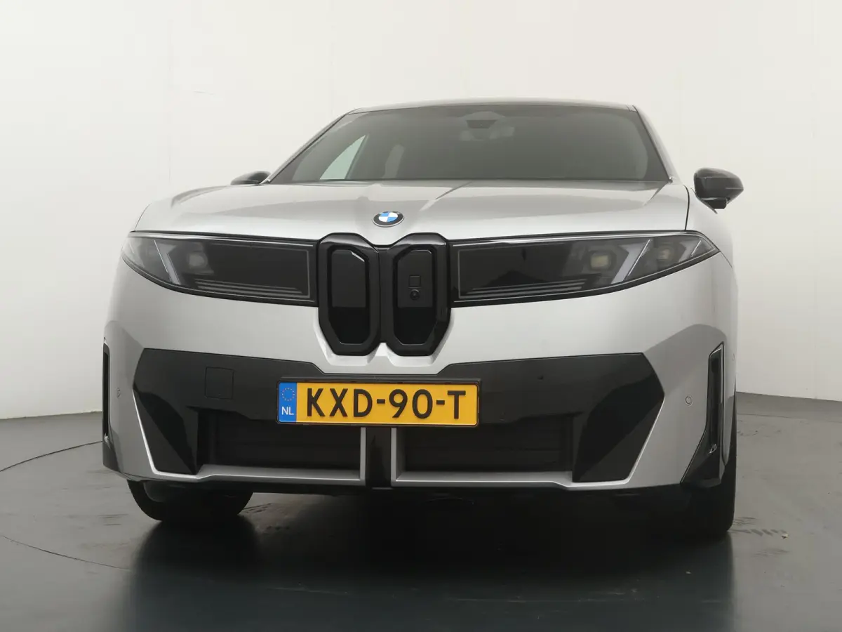 40 eDrive 83 kWh | M Sport Pro | Innovation Pack | Trekhaak | Highway Assistant |