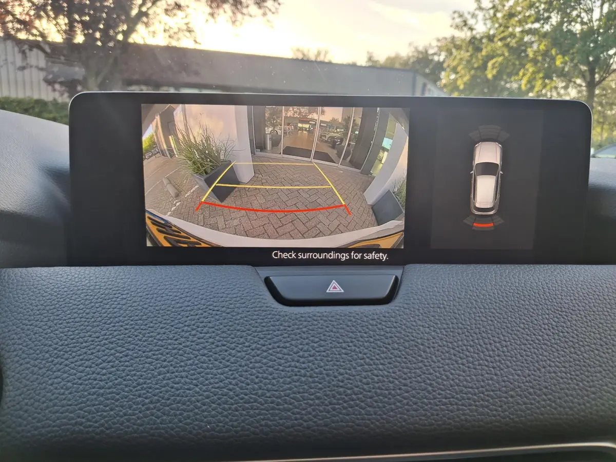 2.5 e-SkyActiv PHEV Homura | CAMERA | NAVIGATIE | STOEL-STUURWIELVERWARMING | HEAD-UP