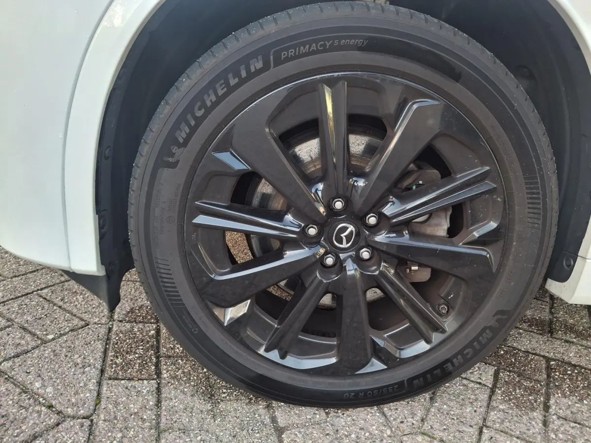 2.5 e-SkyActiv PHEV Homura | CAMERA | NAVIGATIE | STOEL-STUURWIELVERWARMING | HEAD-UP