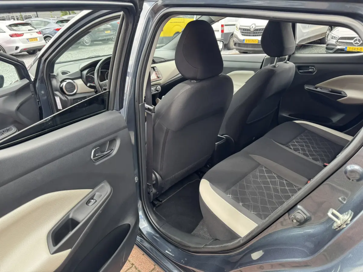 1.0 IG-T N-Connecta, Navi, PDC, Apple Carplay, Camera,