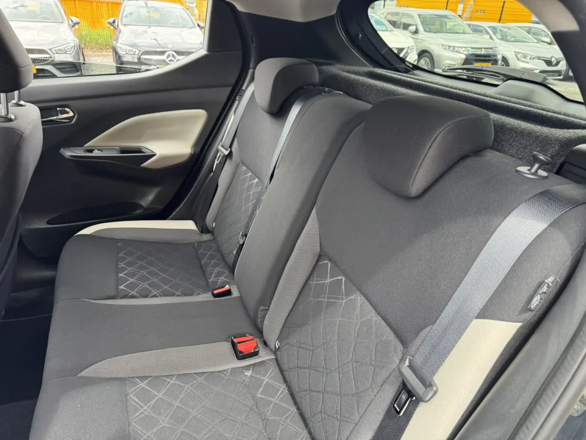 1.0 IG-T N-Connecta, Navi, PDC, Apple Carplay, Camera,