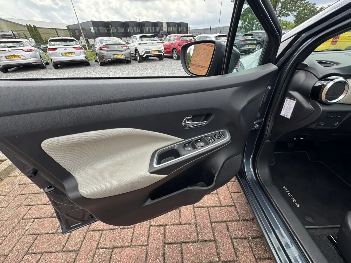 1.0 IG-T N-Connecta, Navi, PDC, Apple Carplay, Camera,