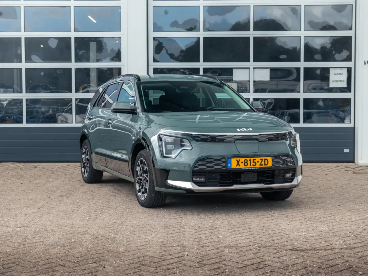 Edition Advanced 64.8 kWh Trekhaak | Leder | Privacy glass | Luxe uitvoering