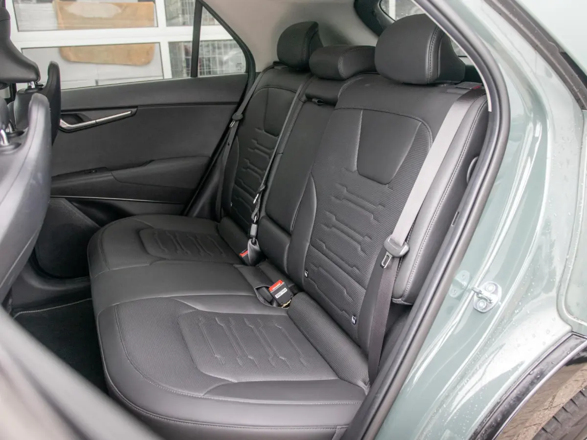 Edition Advanced 64.8 kWh Trekhaak | Leder | Privacy glass | Luxe uitvoering
