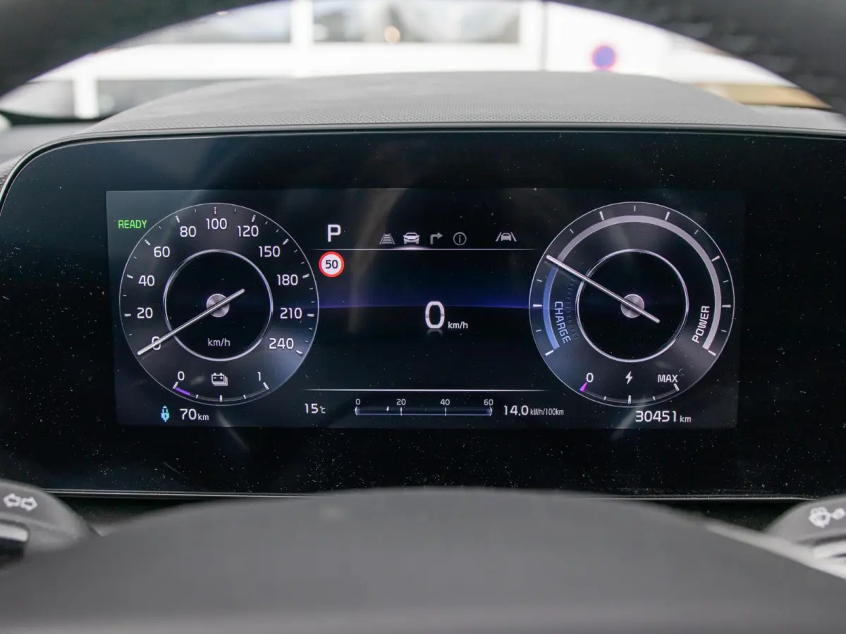 Edition Advanced 64.8 kWh Trekhaak | Leder | Privacy glass | Luxe uitvoering