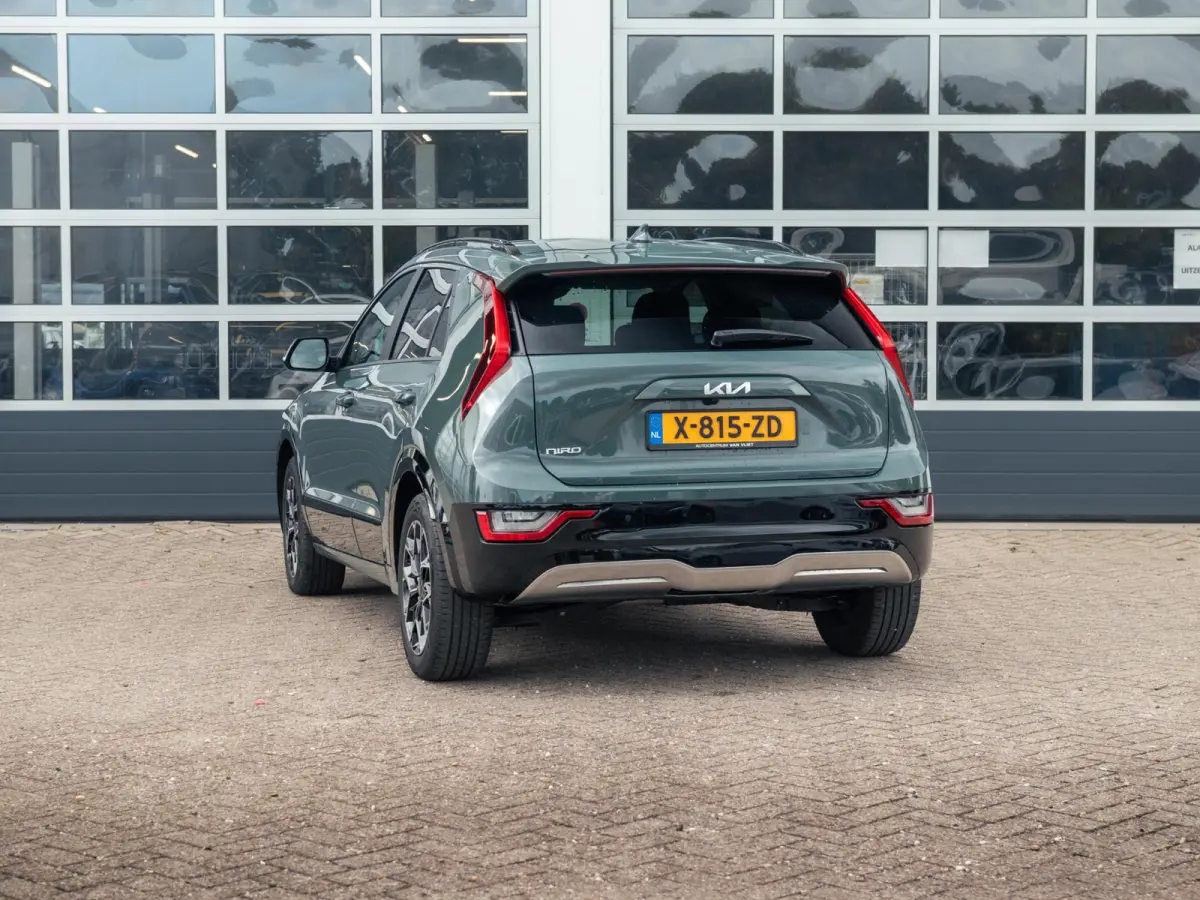 Edition Advanced 64.8 kWh Trekhaak | Leder | Privacy glass | Luxe uitvoering