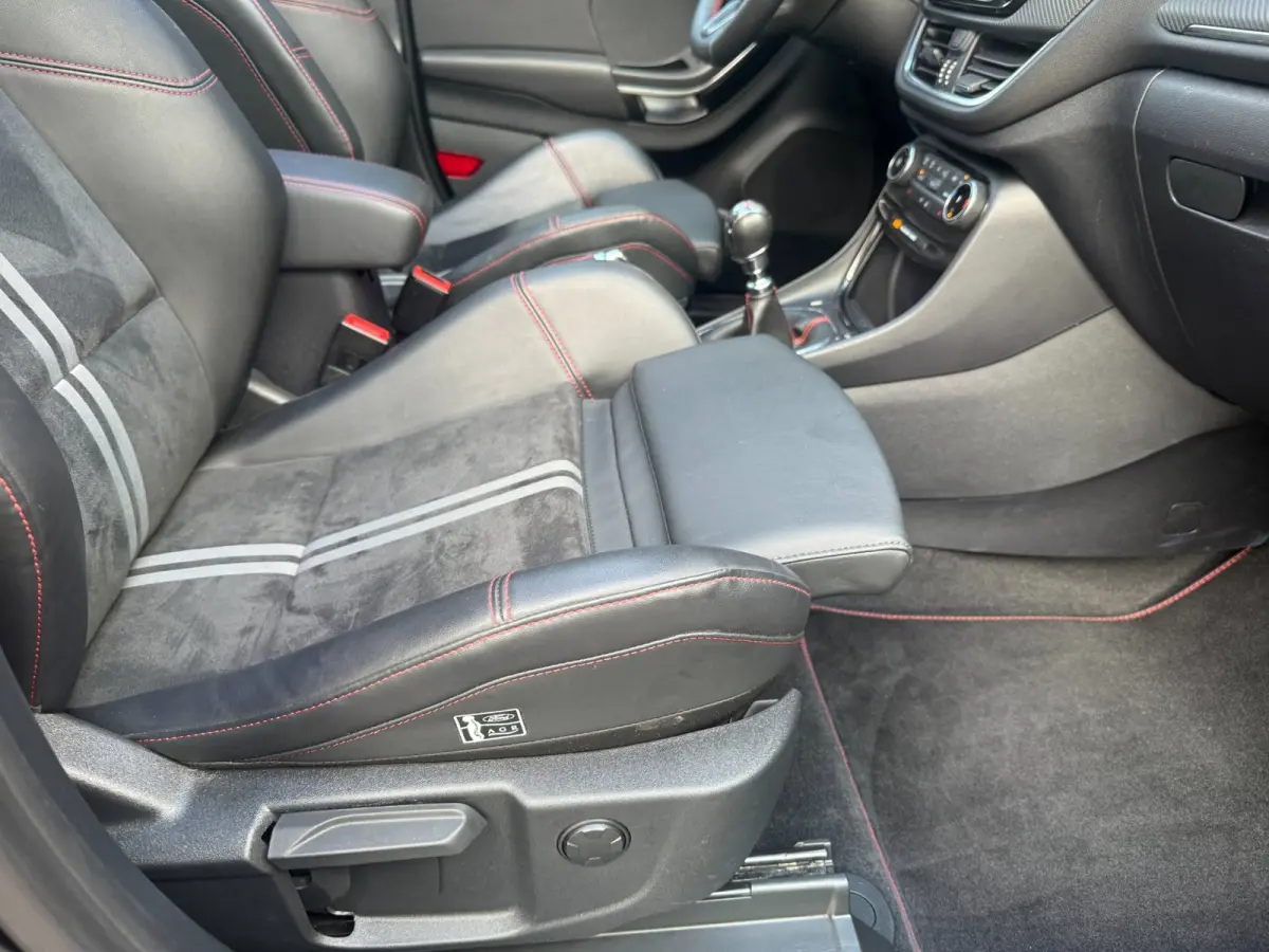 1.5 EcoBoost ST-X Perfor. pack, Panorama, Navi, B&O, BLIS, Winter, Elk klep, etc. etc.
