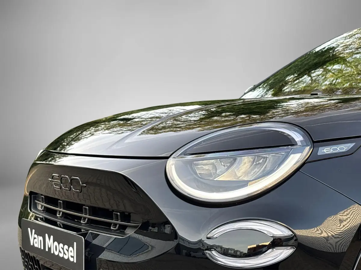 1.2 Hybrid Sport | Navigatie | Parkersensoren Voor + achter | Camera | Climate Control | Cruise Control | 2+6 jaar Speciale Garantie!