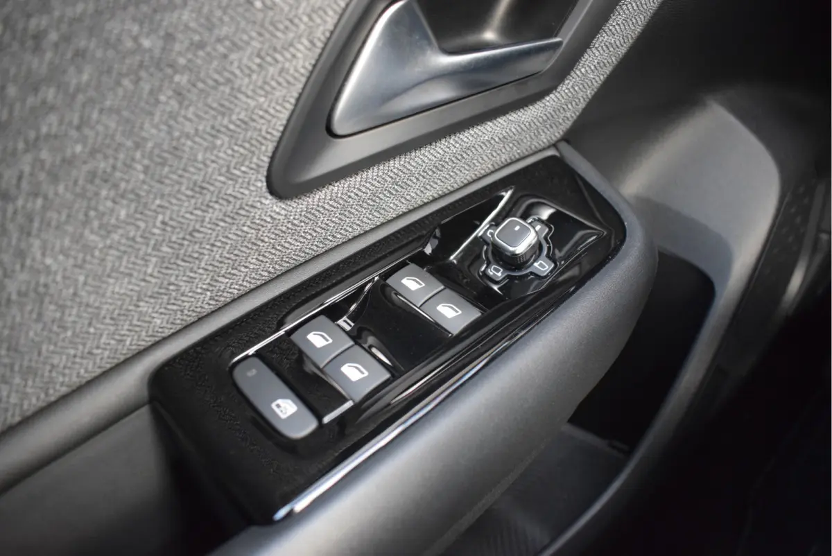 1.2 Feel Automaat | NL-Auto | Keyless-Entry & Start | Apple Carplay/Android Auto