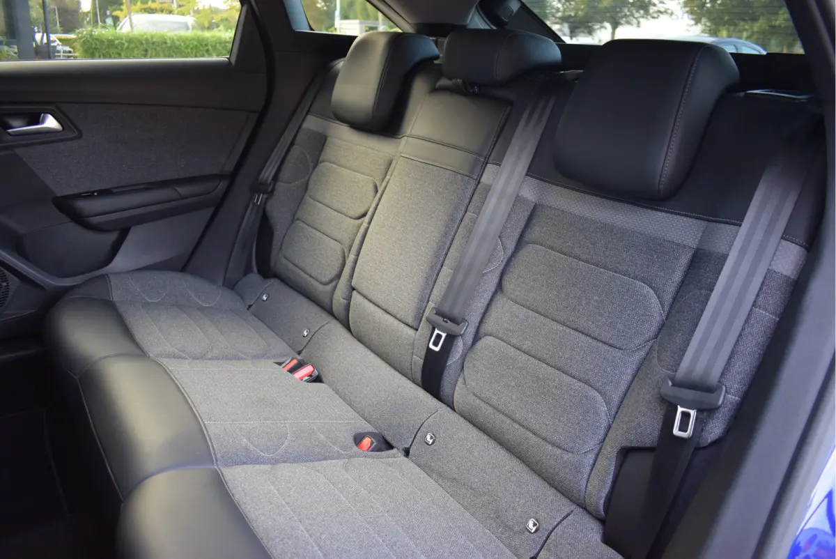 1.2 Feel Automaat | NL-Auto | Keyless-Entry & Start | Apple Carplay/Android Auto