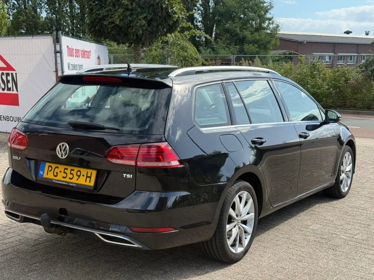 1.0 TSI Highline Digital Dash Trekhaak Alcantara Massage!