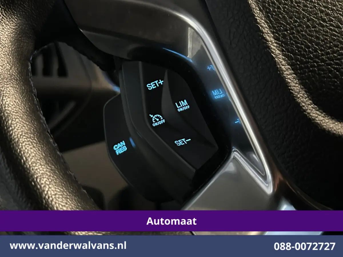 1.5 EcoBlue 100pk Automaat L2H1 Euro6 Airco | Camera | Navigatie | LM Velgen | LED | Apple Carplay Cruisecontrol, Stoelverwarming, Verwarmde voorruit, 1390kg Trekhaak, Parkeersensoren
