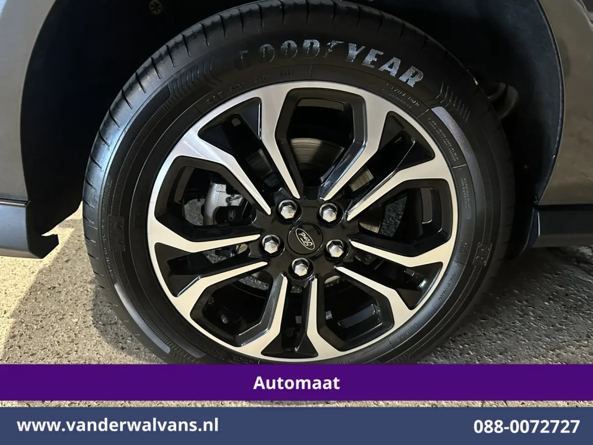 1.5 EcoBlue 100pk Automaat L2H1 Euro6 Airco | Camera | Navigatie | LM Velgen | LED | Apple Carplay Cruisecontrol, Stoelverwarming, Verwarmde voorruit, 1390kg Trekhaak, Parkeersensoren