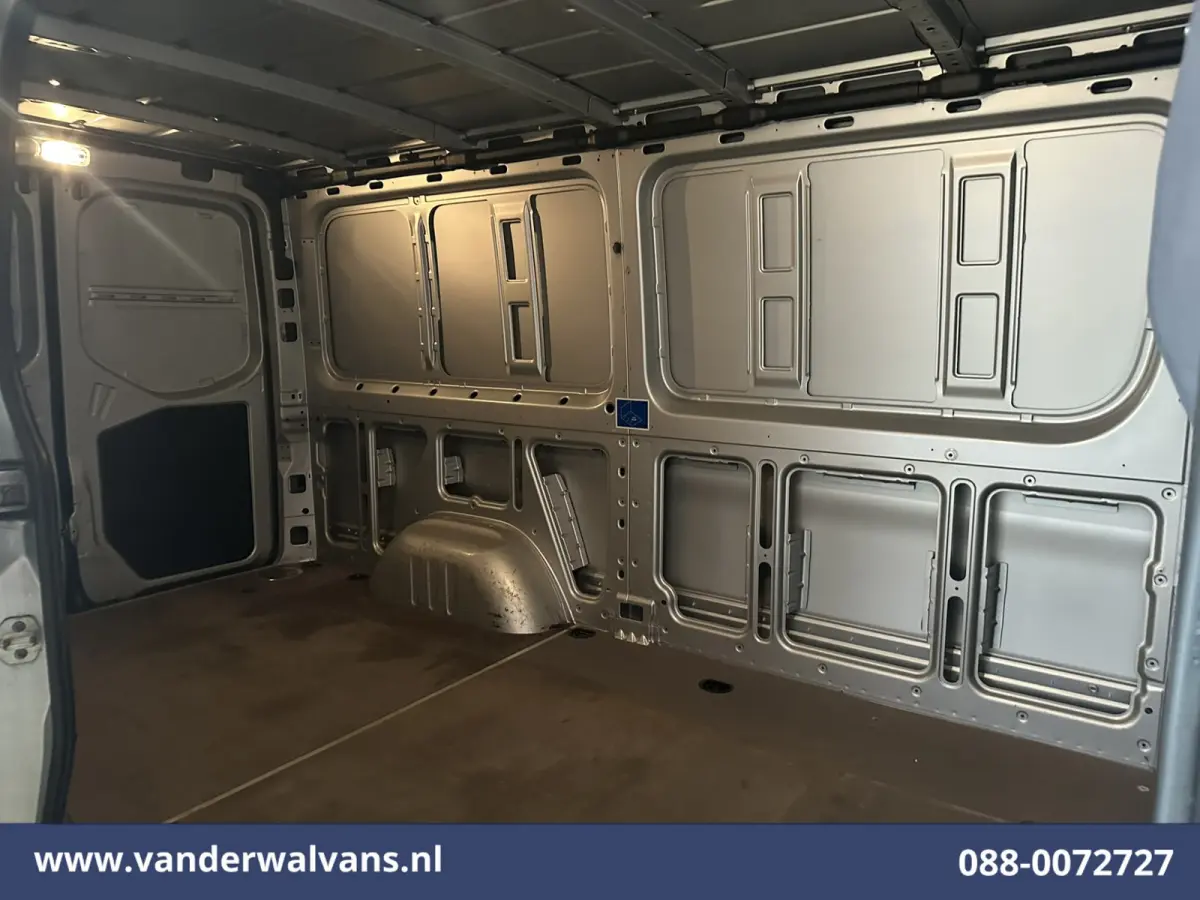 315 CDI 150pk L2H1 Euro6 Airco | Camera | Apple Carplay | Chauffeursstoel | Tachograaf Android Auto