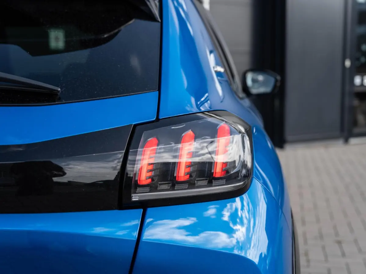 1.2 PureTech GT-Line Adaptief|Pano|150pk|BOMVOL!