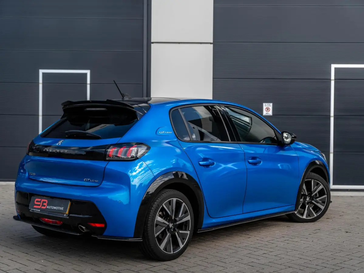 1.2 PureTech GT-Line Adaptief|Pano|150pk|BOMVOL!