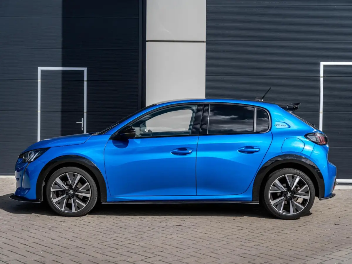 1.2 PureTech GT-Line Adaptief|Pano|150pk|BOMVOL!