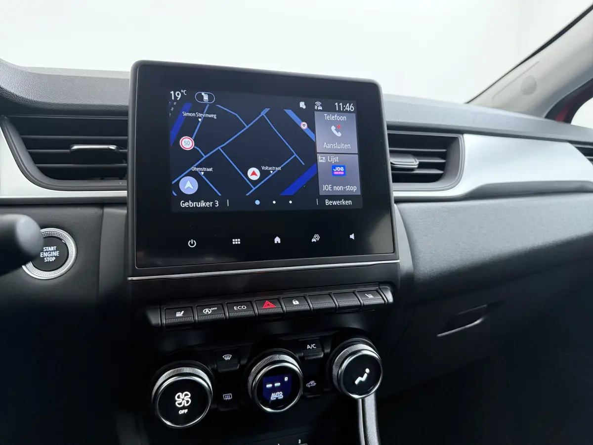 1.3 TCe 140 R.S. Line / Trekhaak / Navigatie / Camera / Parkeersensoren / Stuur -en Stoelverwarmd / LED / Carplay / 18'' LMV