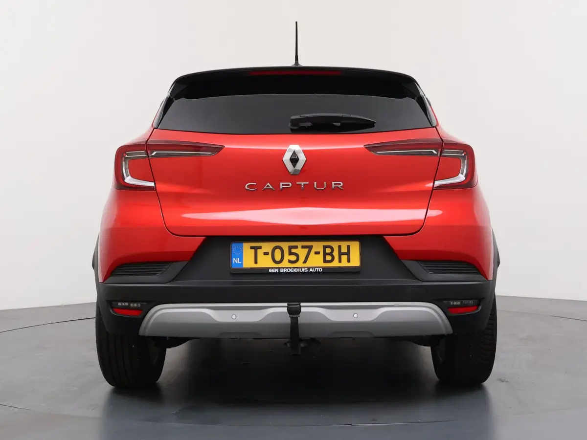 1.3 TCe 140 R.S. Line / Trekhaak / Navigatie / Camera / Parkeersensoren / Stuur -en Stoelverwarmd / LED / Carplay / 18'' LMV