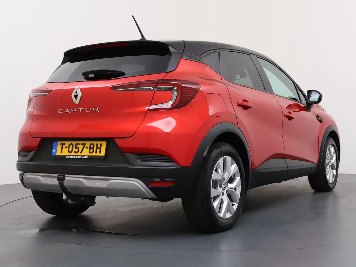 1.3 TCe 140 R.S. Line / Trekhaak / Navigatie / Camera / Parkeersensoren / Stuur -en Stoelverwarmd / LED / Carplay / 18'' LMV