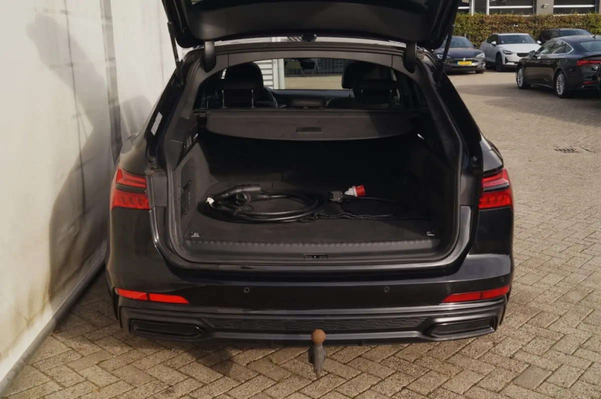 55 TFSI e PHEV Quattro Competition -LEER-PANO-HUD-