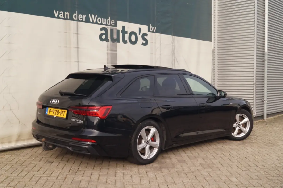 55 TFSI e PHEV Quattro Competition -LEER-PANO-HUD-