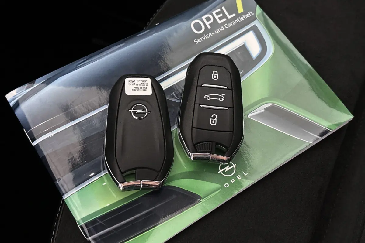 1.6 Turbo Plug-In Hybrid 4x4 GSe Stoel-Stuurverwarming Adaptieve Cruise Control