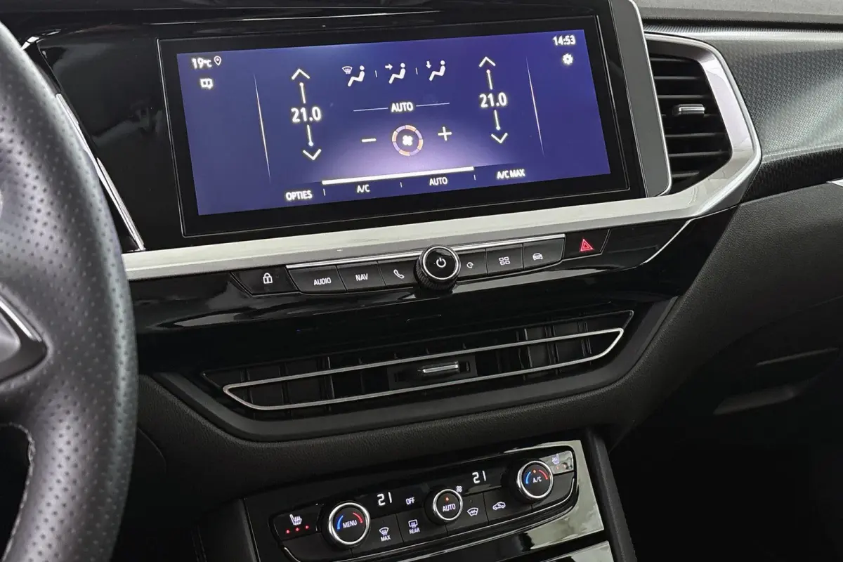 1.6 Turbo Plug-In Hybrid 4x4 GSe Stoel-Stuurverwarming Adaptieve Cruise Control