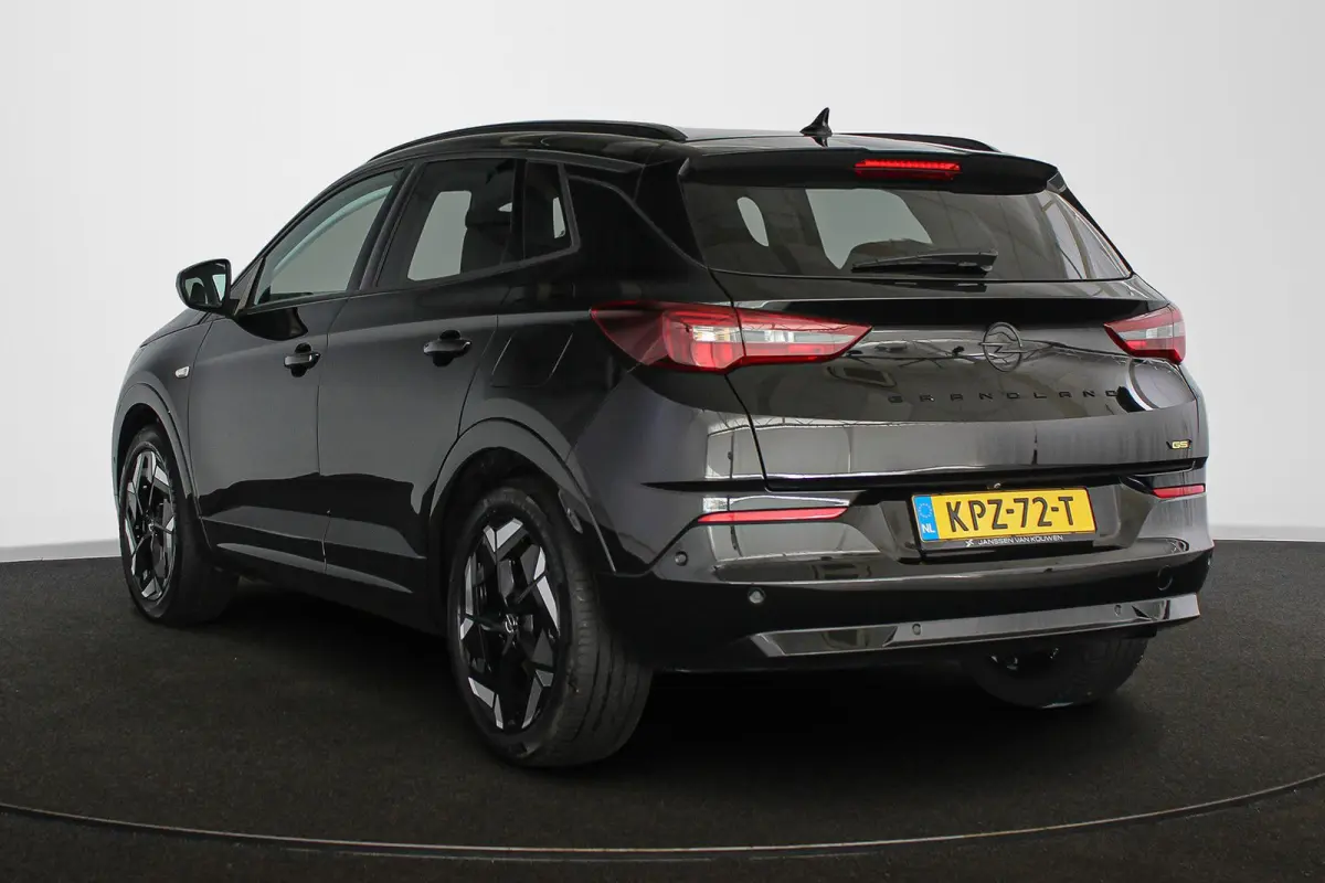 1.6 Turbo Plug-In Hybrid 4x4 GSe Stoel-Stuurverwarming Adaptieve Cruise Control