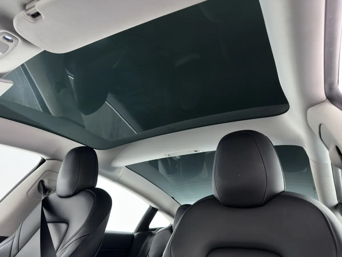 RWD 60 kWh [3-Fase-11kW ] {SoH-88%} (INCL-BTW) Aut. *PANO | LEATHER | KEYLESS | FULL-LED | MEMORY-PACK | TOPVIEW | DAB | CARPLAY | DIGI-COCKPIT | LANE-ASSIST | HEATED-COMFORTSEATS | AUTOPILO