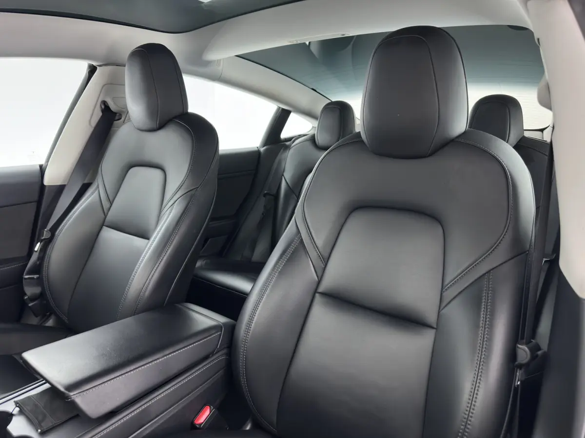 RWD 60 kWh [3-Fase-11kW ] {SoH-88%} (INCL-BTW) Aut. *PANO | LEATHER | KEYLESS | FULL-LED | MEMORY-PACK | TOPVIEW | DAB | CARPLAY | DIGI-COCKPIT | LANE-ASSIST | HEATED-COMFORTSEATS | AUTOPILO