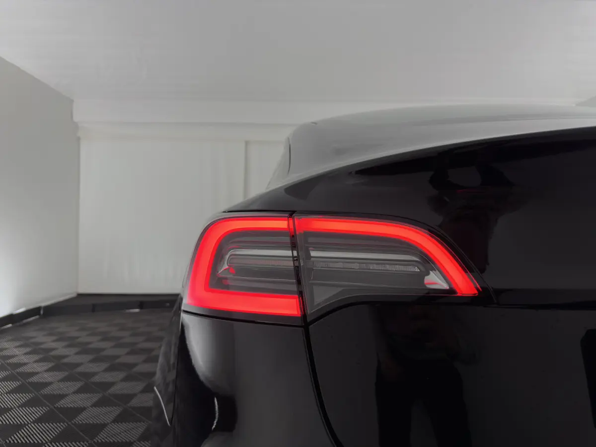 RWD 60 kWh [3-Fase-11kW ] {SoH-88%} (INCL-BTW) Aut. *PANO | LEATHER | KEYLESS | FULL-LED | MEMORY-PACK | TOPVIEW | DAB | CARPLAY | DIGI-COCKPIT | LANE-ASSIST | HEATED-COMFORTSEATS | AUTOPILO