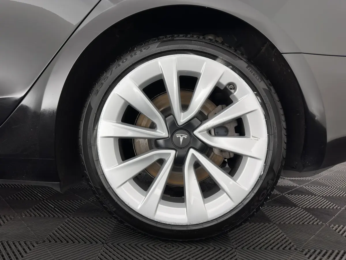 RWD 60 kWh [3-Fase-11kW ] {SoH-88%} (INCL-BTW) Aut. *PANO | LEATHER | KEYLESS | FULL-LED | MEMORY-PACK | TOPVIEW | DAB | CARPLAY | DIGI-COCKPIT | LANE-ASSIST | HEATED-COMFORTSEATS | AUTOPILO